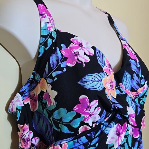 Lands End Women's Tankini Swim Top‎ Size 24W Floral Twist Front Underwire - Picture 3 of 16